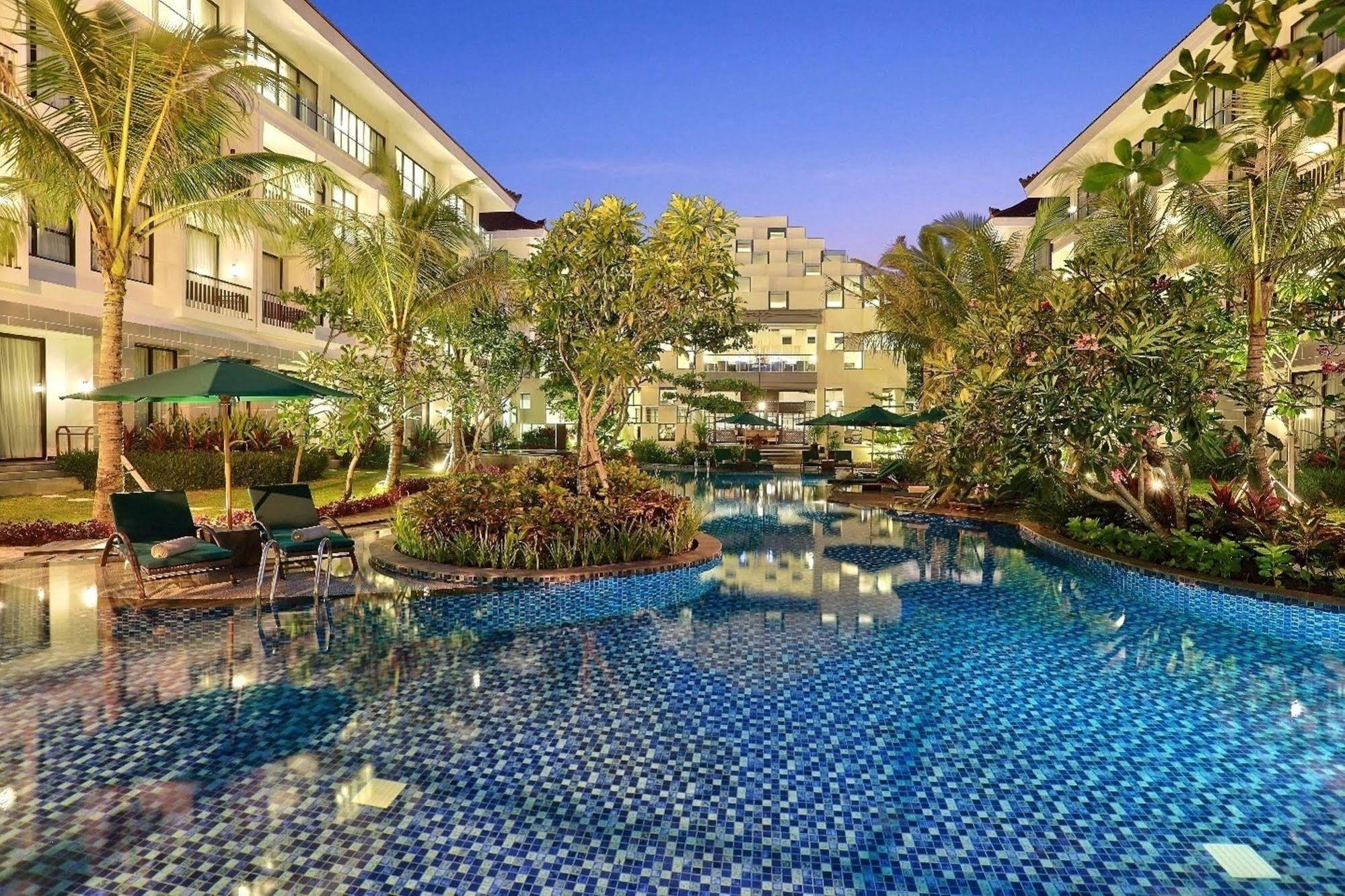 Bali Nusa Dua Hotel Екстериор снимка